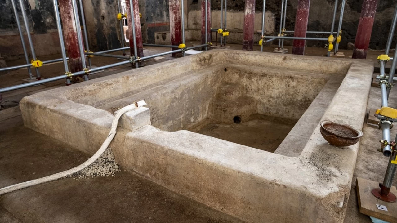 "Pompeii Reveals 2,000-Year-Old Private Bathhouse with Exquisite Mosaics and Thermal Complex"