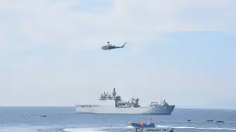 "Blue Homeland Military Exercise Showcases Türkiye's Naval Prowess"