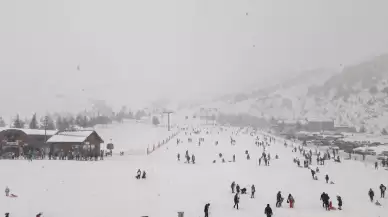 Heavy snowfall opens Türkiye’s ski season ahead of new year