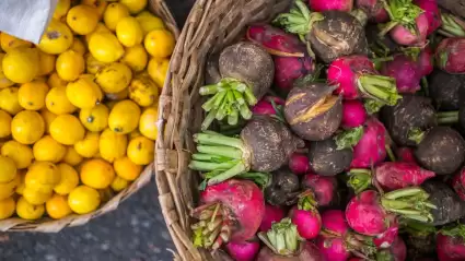 Istanbul’s most famous weekly bazaars and farmers' markets