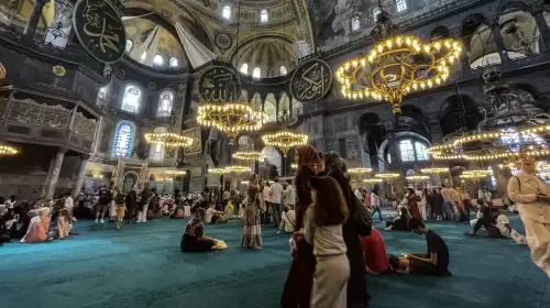 Hagia Sophia hosts 6.5M visitors in 2nd year of reopening as mosque