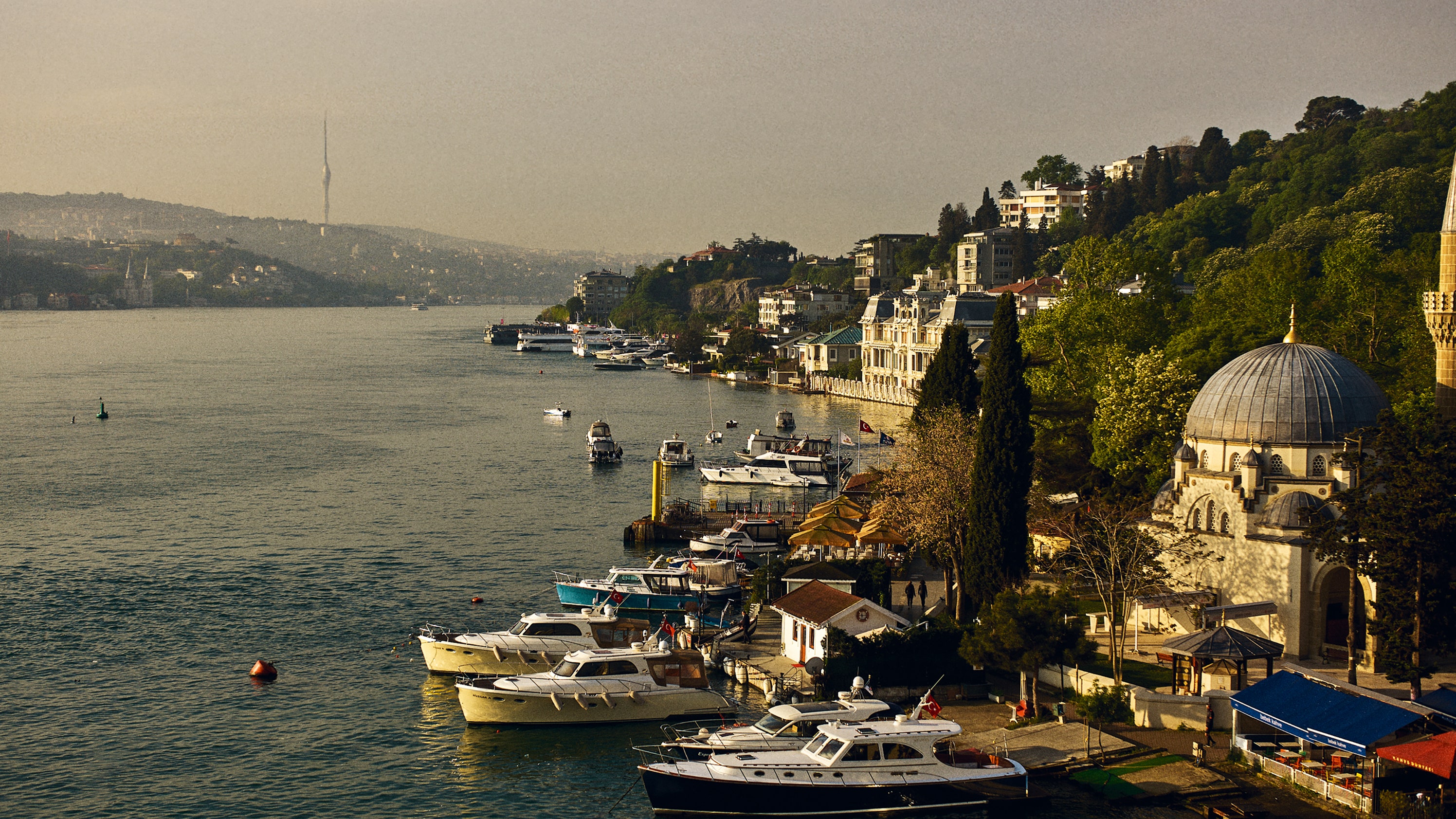 In Istanbul's Charismatic Aura, the Influence of the Past Endures