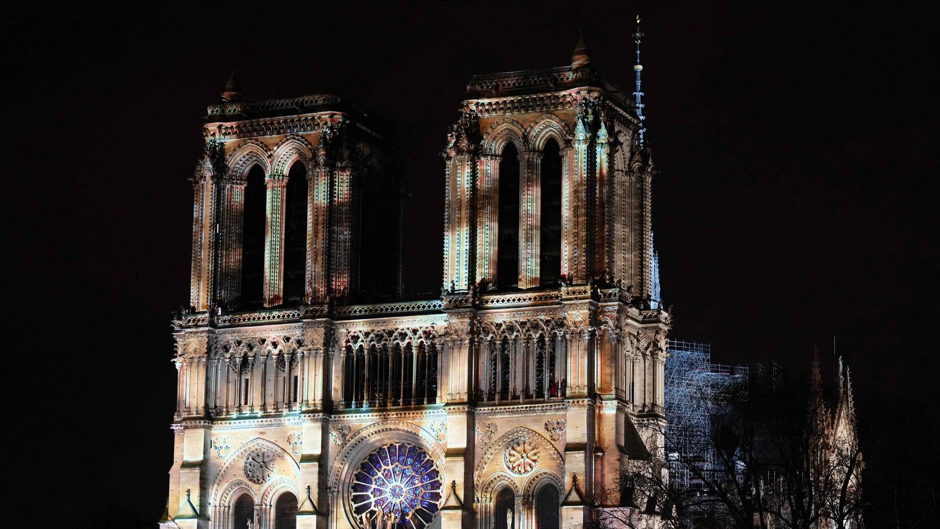 Notre Dame reopens after five-year refit