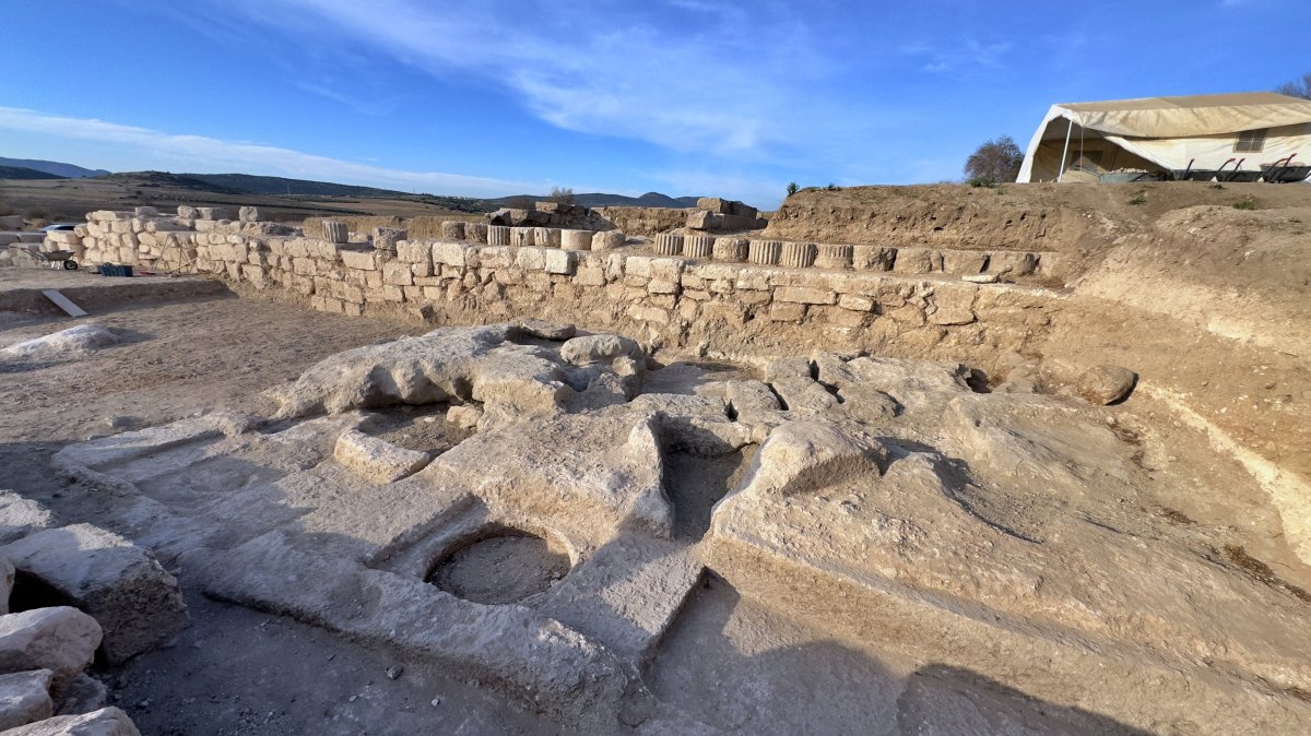 Excavations reveal key finds at Ancient Kastabala city in Türkiye