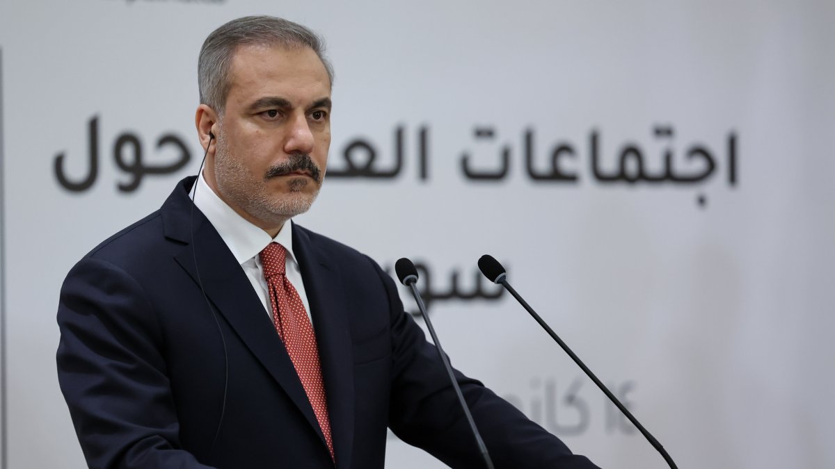 Turkish Foreign Minister to Attend D-8 Meeting in Cairo for Gaza Conflict Talks